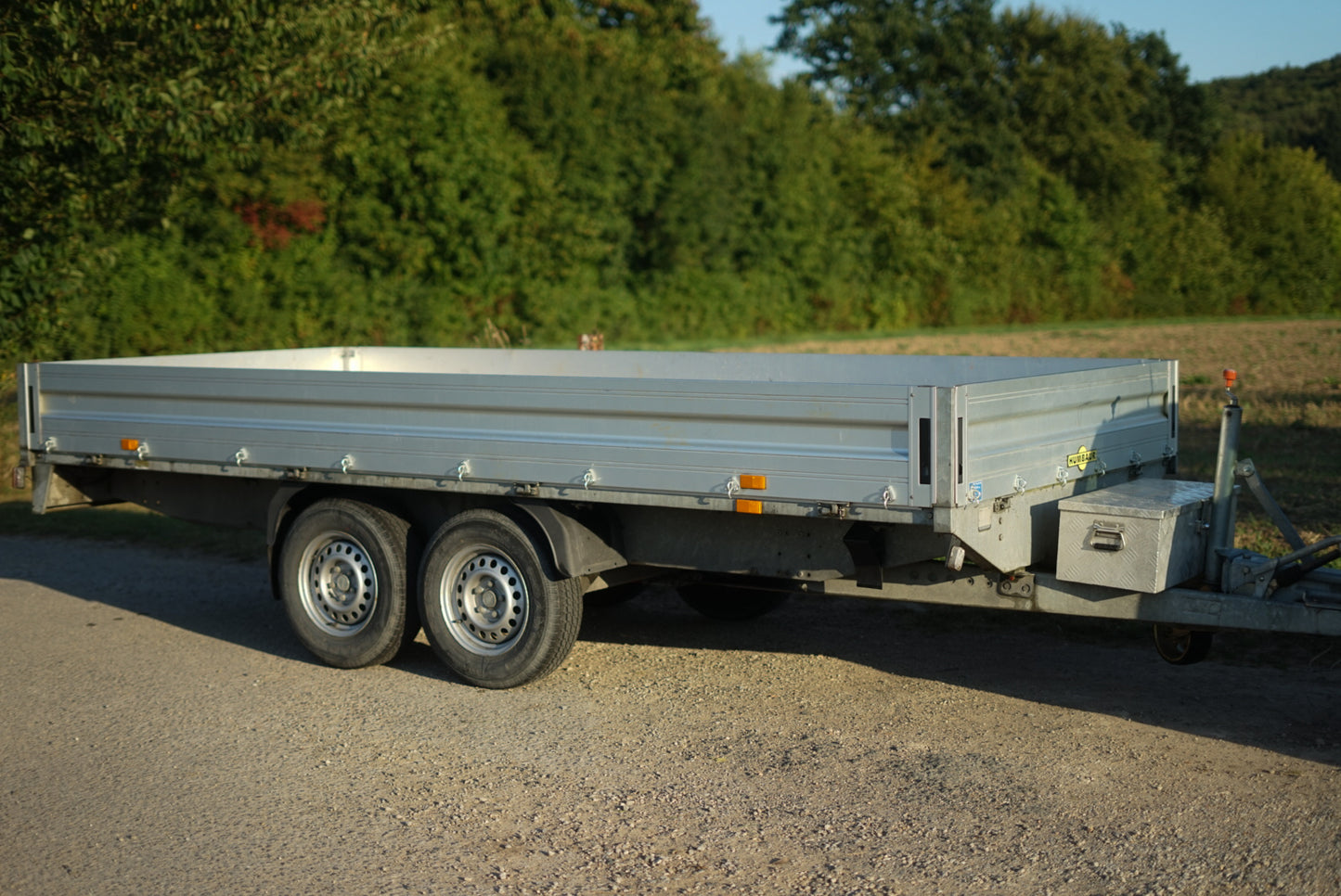 Mieten: 3.5t Anhänger Tandem